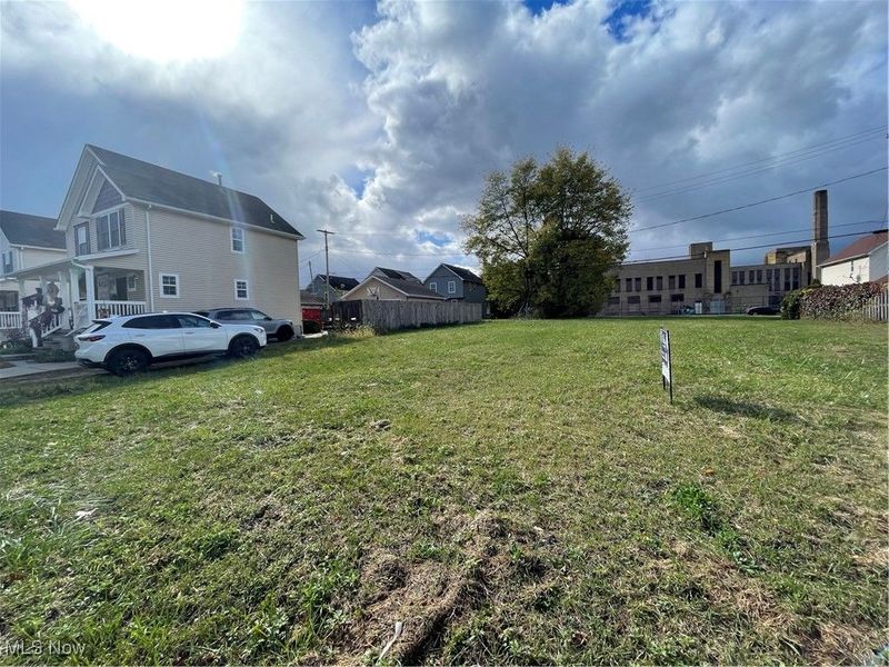 E 46 Street, Cleveland, OH 44103 Photo 2