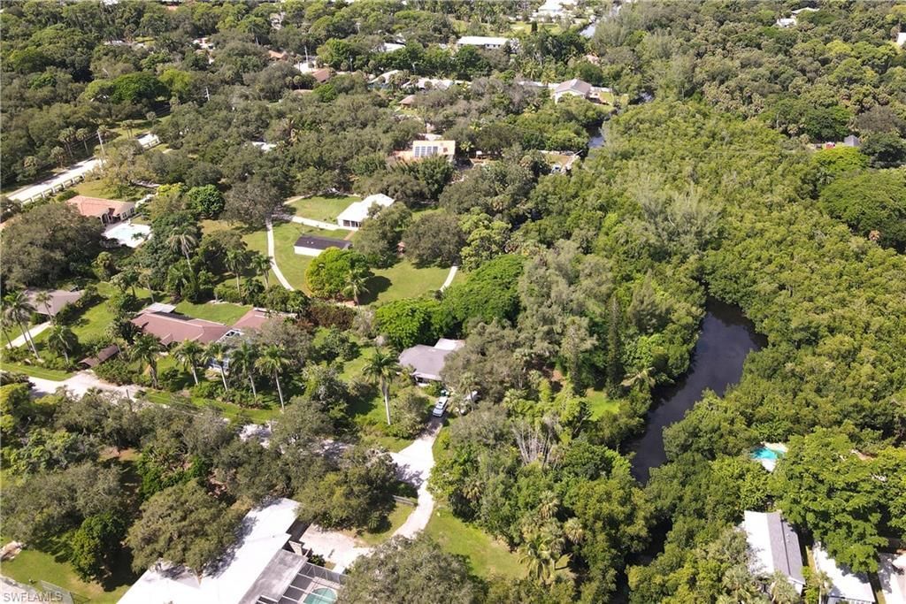 1063 Shadowlawn Dr, Naples, FL 34104 Photo