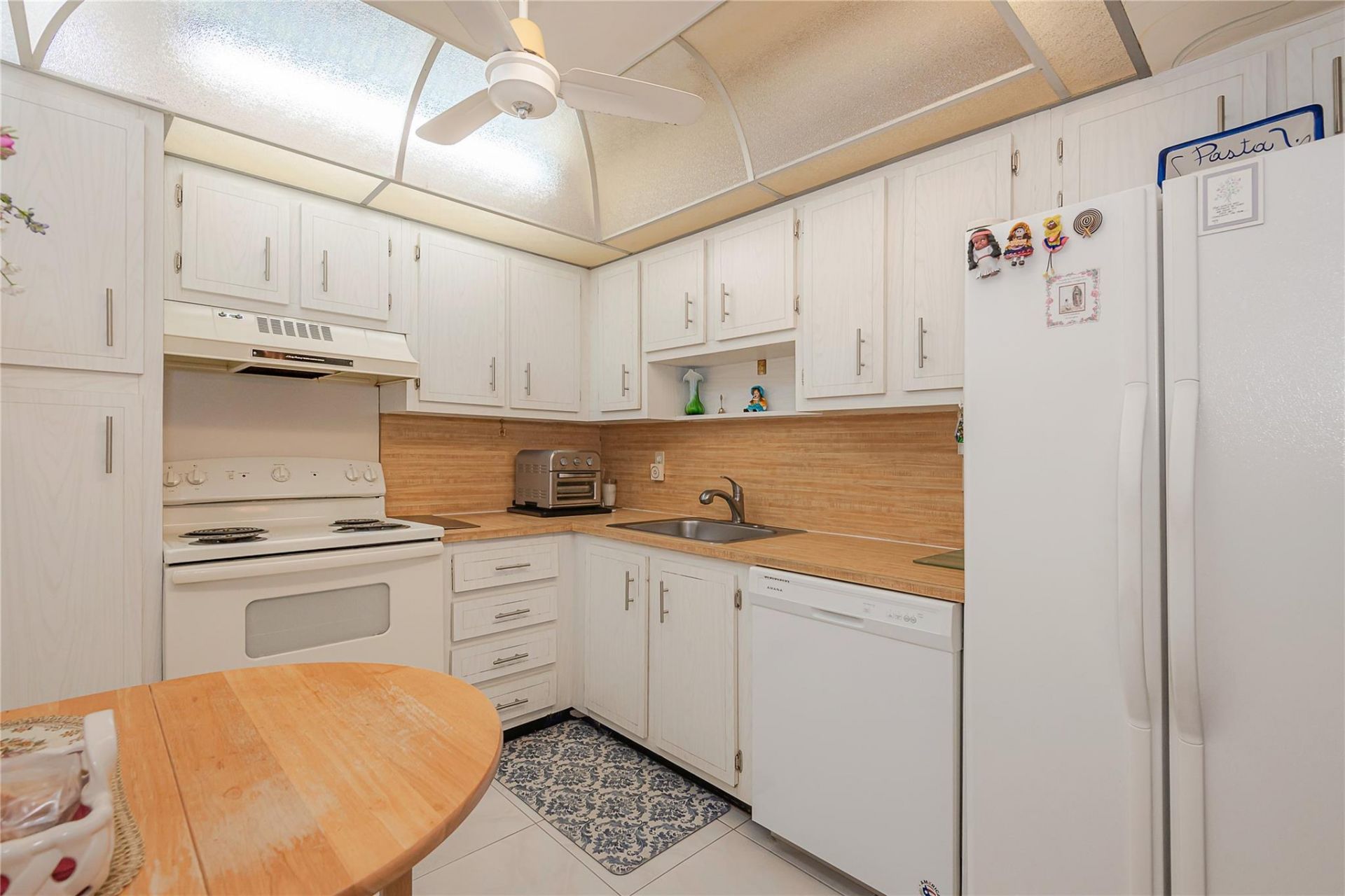 1100 Sant Charles Place, Unit 207, Pembroke Pines, FL 33026 Photo