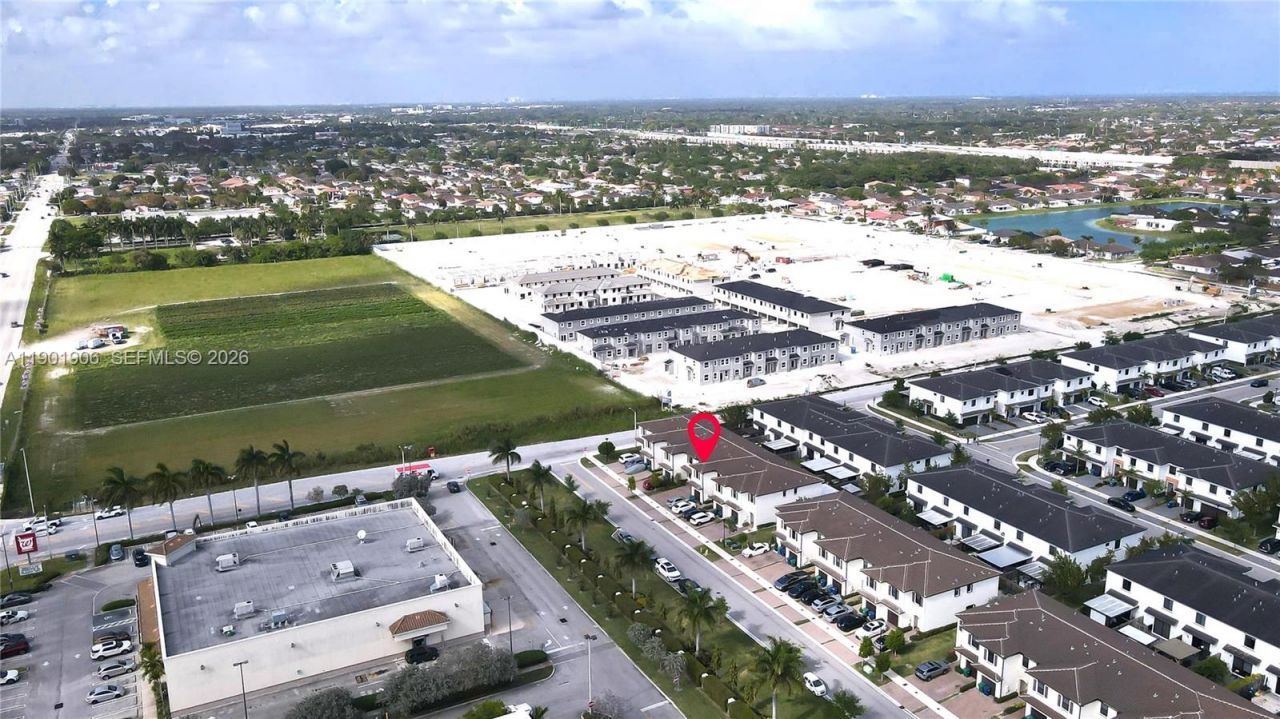 23225 SW 111th Ave, Unit 23225, Homestead, FL 33032 Photo