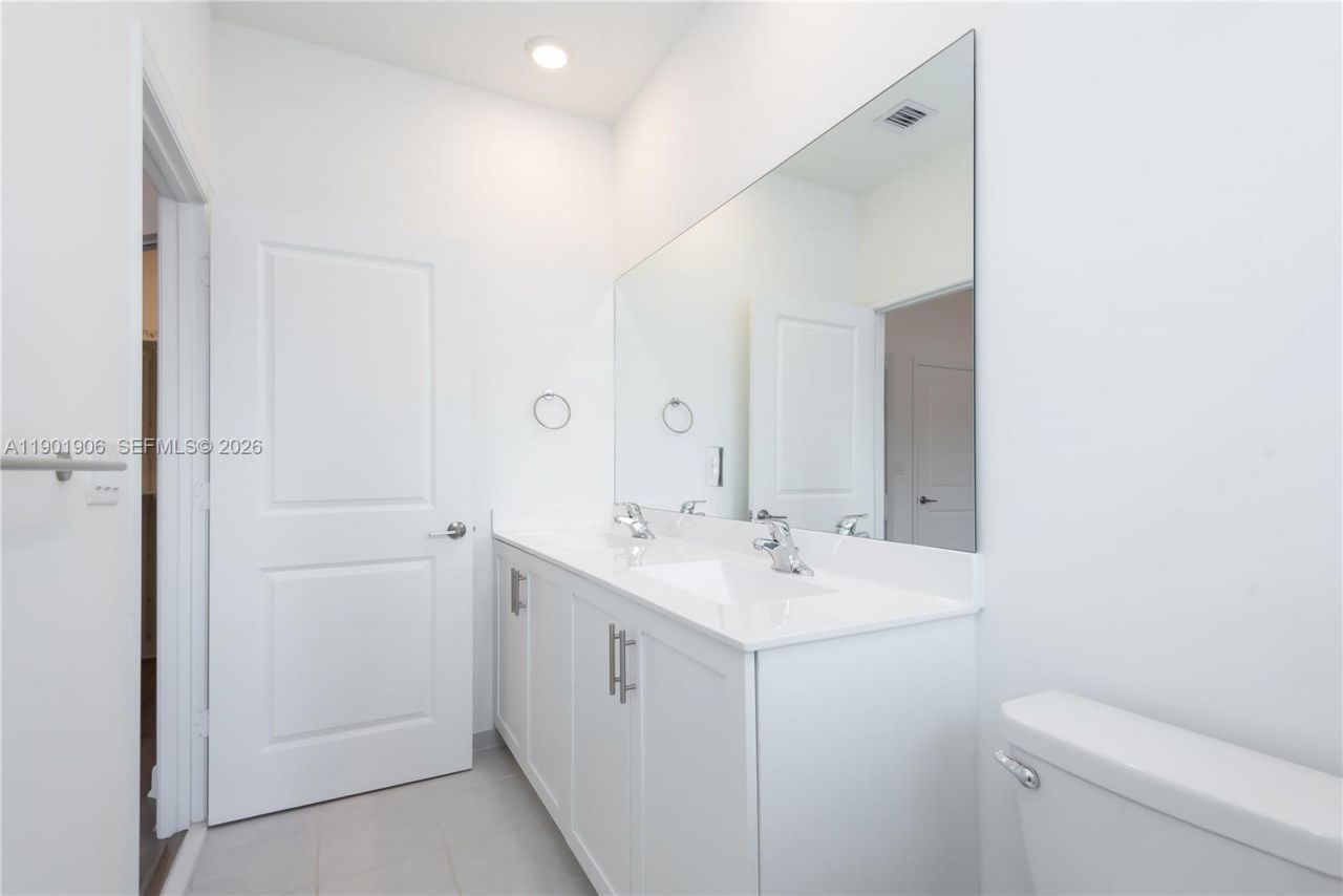 23225 SW 111th Ave, Unit 23225, Homestead, FL 33032 Photo