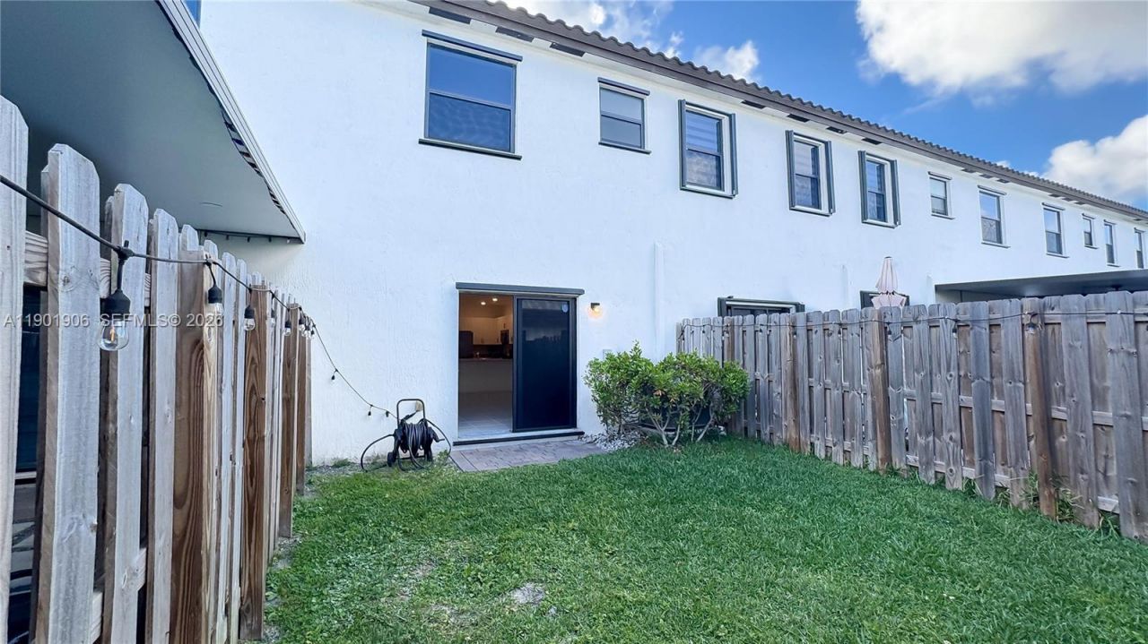 23225 SW 111th Ave, Unit 23225, Homestead, FL 33032 Photo