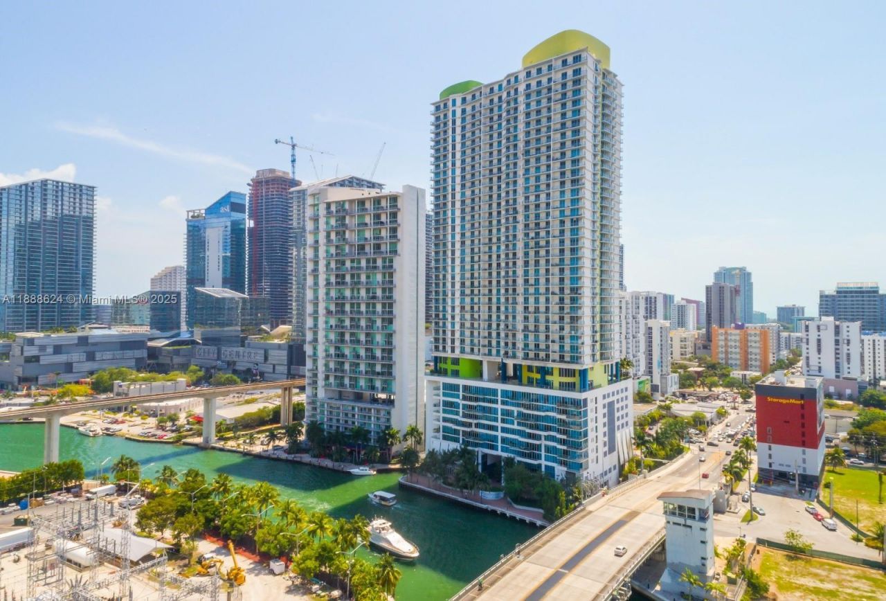 185 SW 7th St, Unit 3605, Miami, FL 33130 Photo