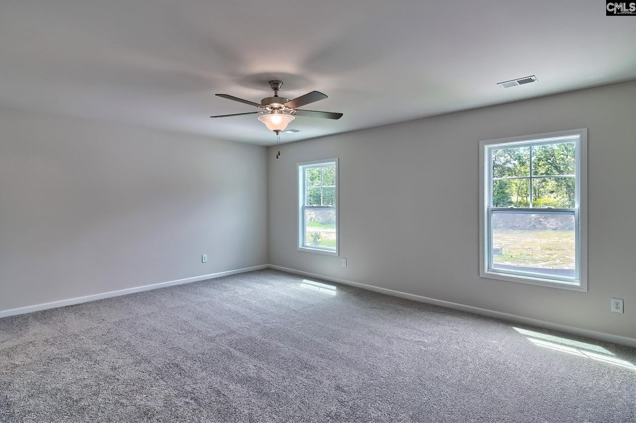 716 Samantha Street Photo 23