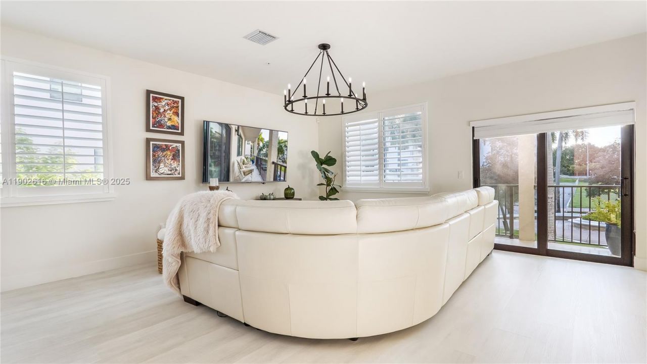 4741 NW 85th Ave, Doral, FL 33166 Photo