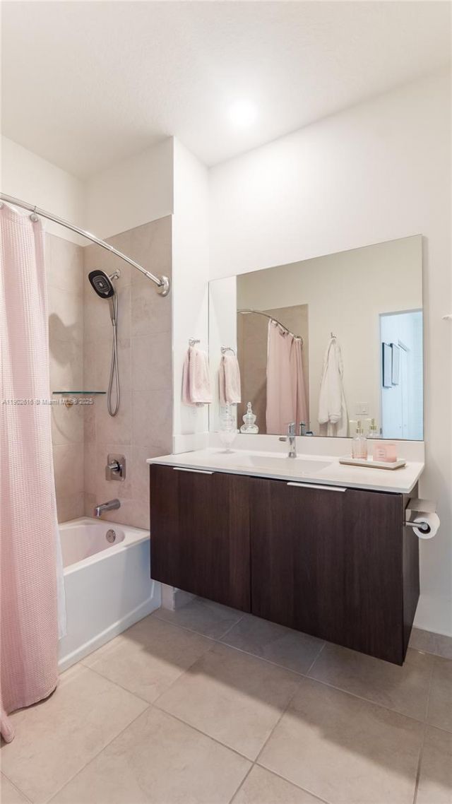 4741 NW 85th Ave, Doral, FL 33166 Photo