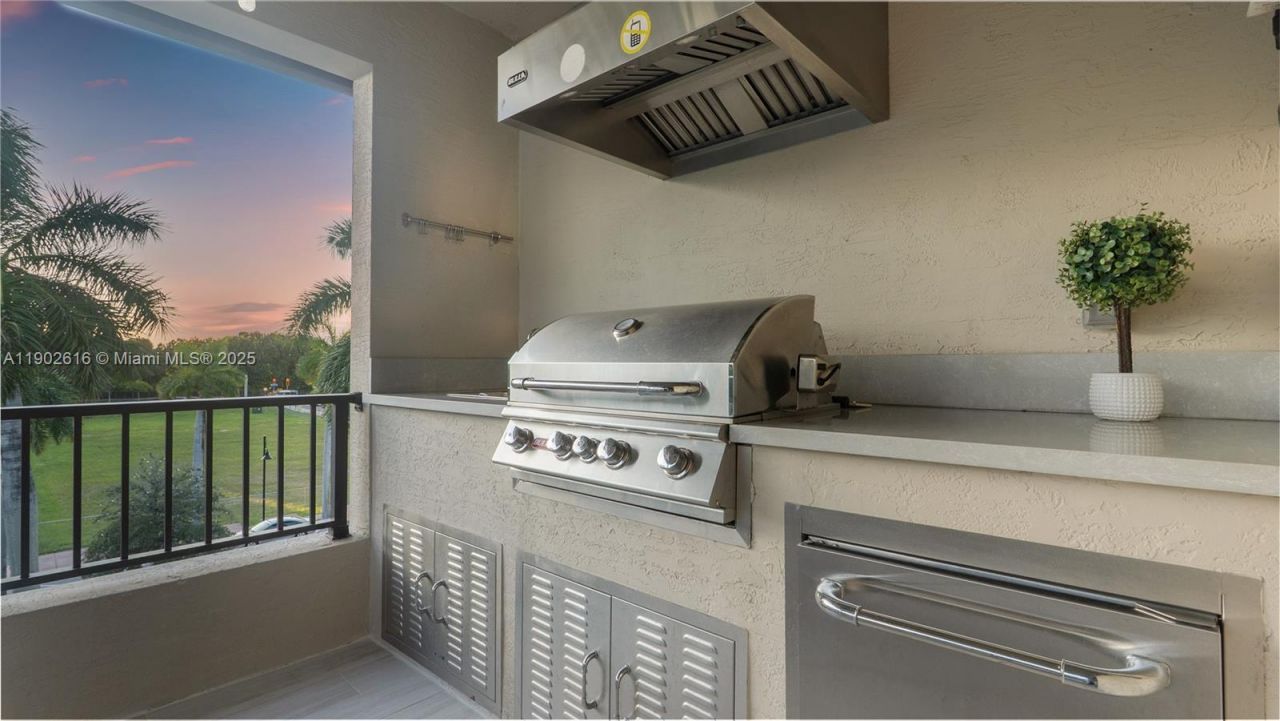 4741 NW 85th Ave, Doral, FL 33166 Photo