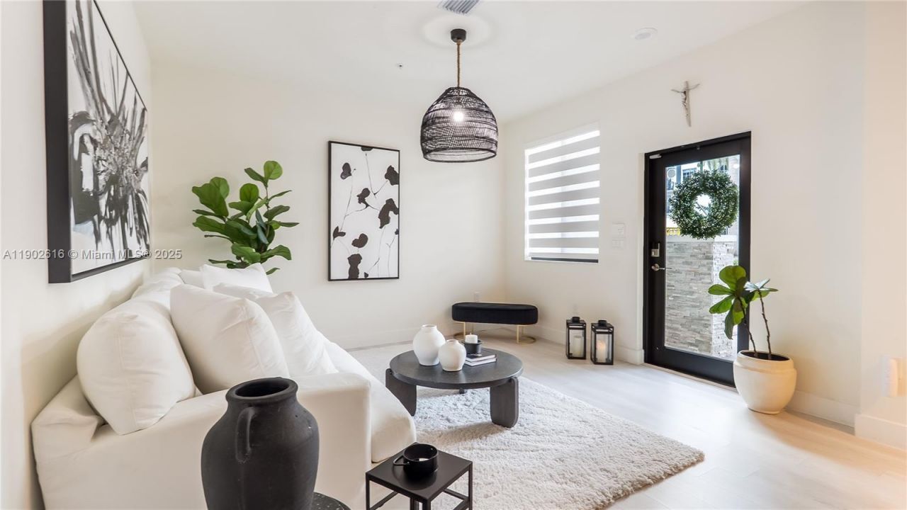 4741 NW 85th Ave, Doral, FL 33166 Photo