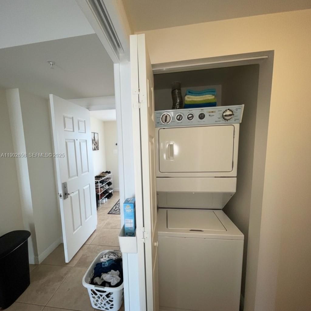 888 S Douglas Rd, Unit 1403, Coral Gables, FL 33134 Photo