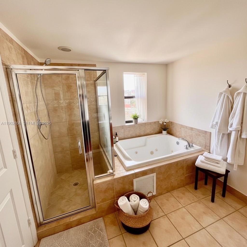 888 S Douglas Rd, Unit 1403, Coral Gables, FL 33134 Photo