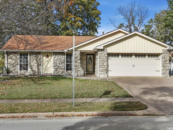 409 E 19th Street, Owasso, OK 74055