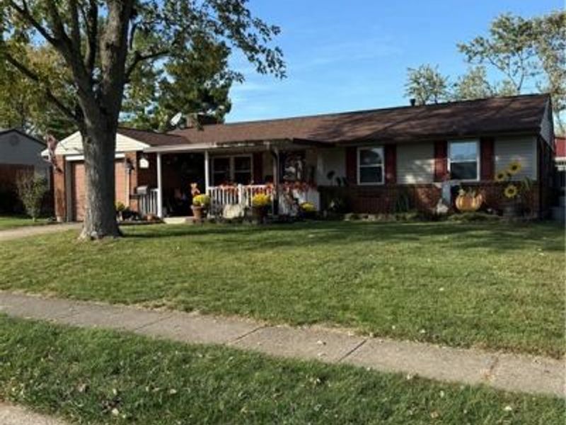 731 Homeway Drive, New Lebanon, OH 45345 Photo 2