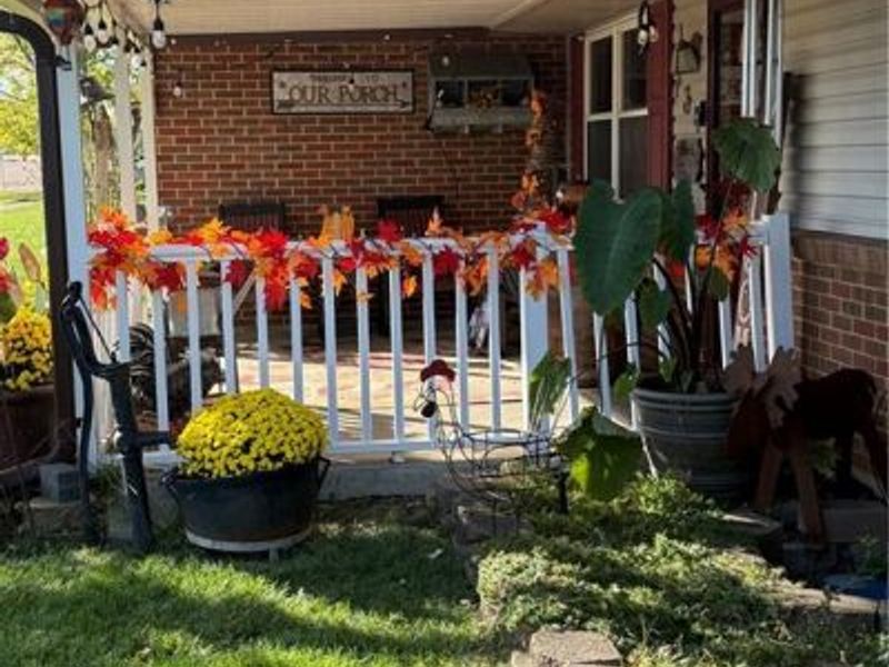 731 Homeway Drive, New Lebanon, OH 45345 Photo 4