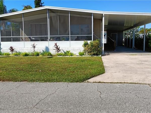 515 Blossom CT, NORTH FORT MYERS, FL 33917