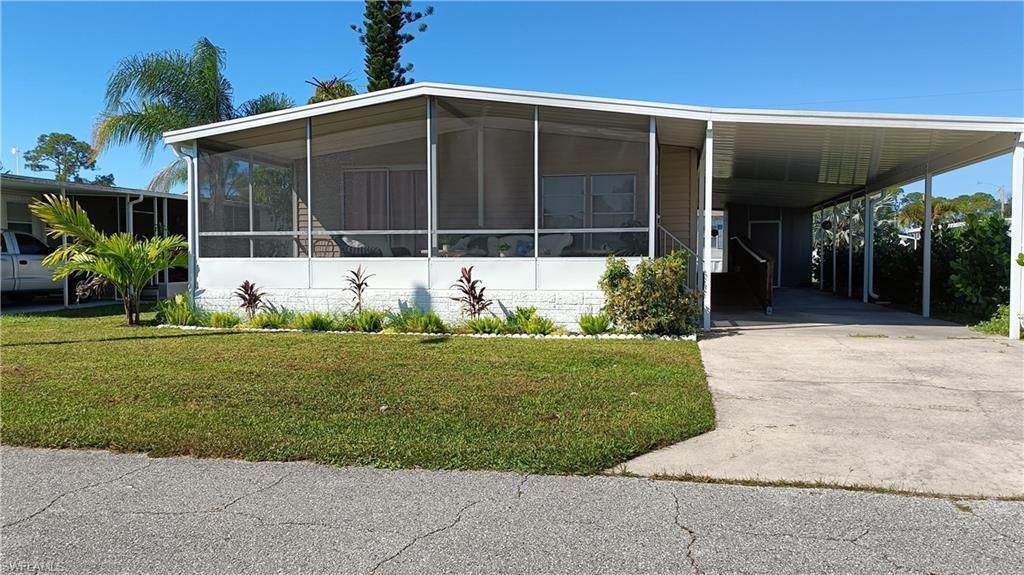 515 Blossom Ct, North Fort Myers, FL 33917 Photo