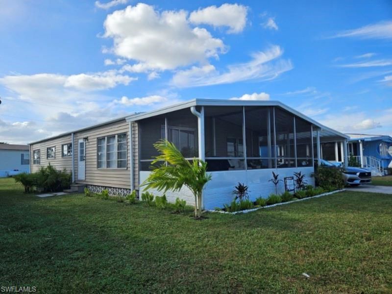 515 Blossom Ct, North Fort Myers, FL 33917 Photo