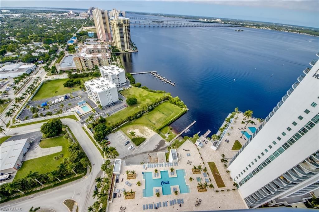 3000 Oasis Grand Blvd, Unit MPH3, Fort Myers, FL 33916 Photo