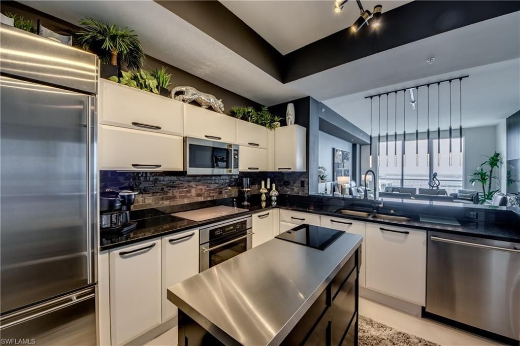 3000 Oasis Grand Blvd, Unit MPH3, Fort Myers, FL 33916 Photo