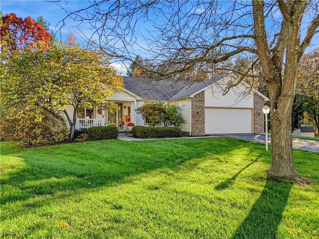 100 Clearwater Cove S, Austintown, OH 44515 Main Photo