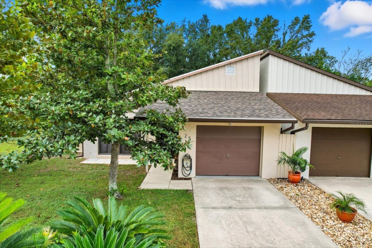 25 Jamaica Street, Homosassa, FL 34446 Main Photo