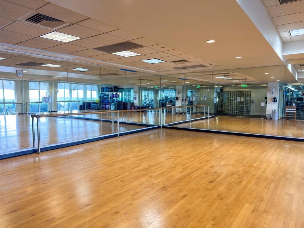 16500 Collins Av, Unit 2055, Sunny Isles Beach, FL 33160 Photo