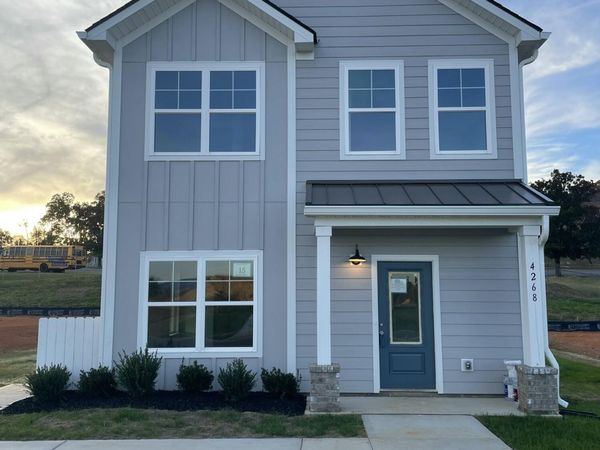 4268 Gambrel Oaks Street, Blountville, TN 37617