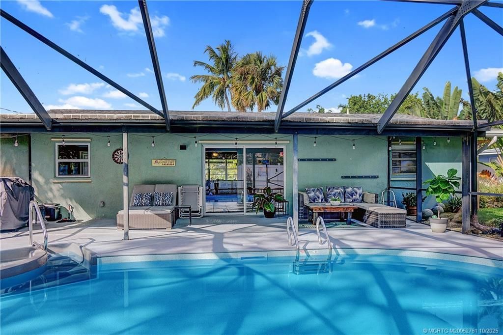905 SE Flamingo Avenue, Stuart, FL 34996 Photo