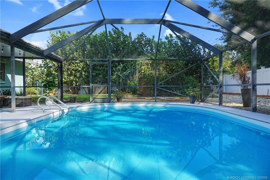 905 SE Flamingo Avenue, Stuart, FL 34996 Photo
