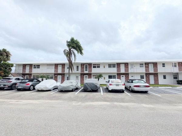 2800 W Golf Boulevard, Unit 219, Pompano Beach, FL 33064