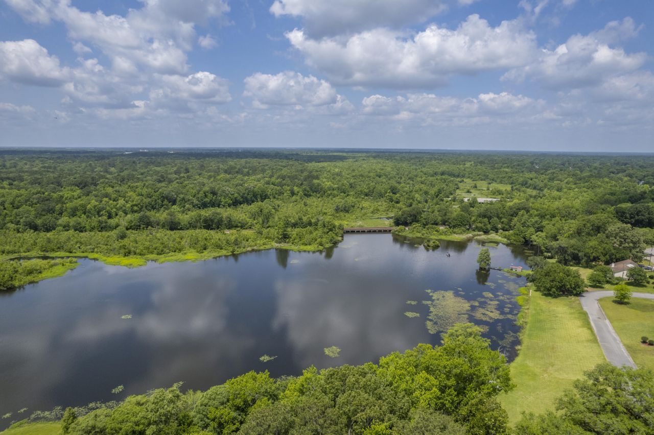 105 Magnolia Drive Photo 24