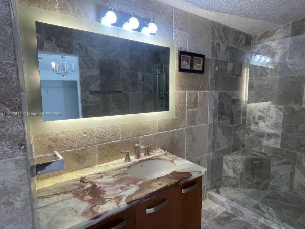 19800 SW 180th Ave Unit 86, Miami, FL 33187 Photo