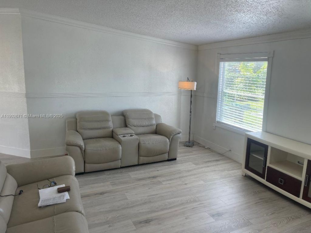 19800 SW 180th Ave Unit 86, Miami, FL 33187 Photo