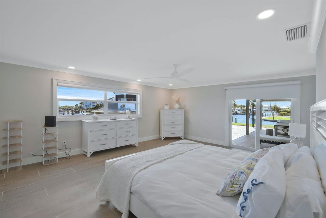 5596 Avenida Pescadora, Fort Myers Beach, FL 33931 Photo