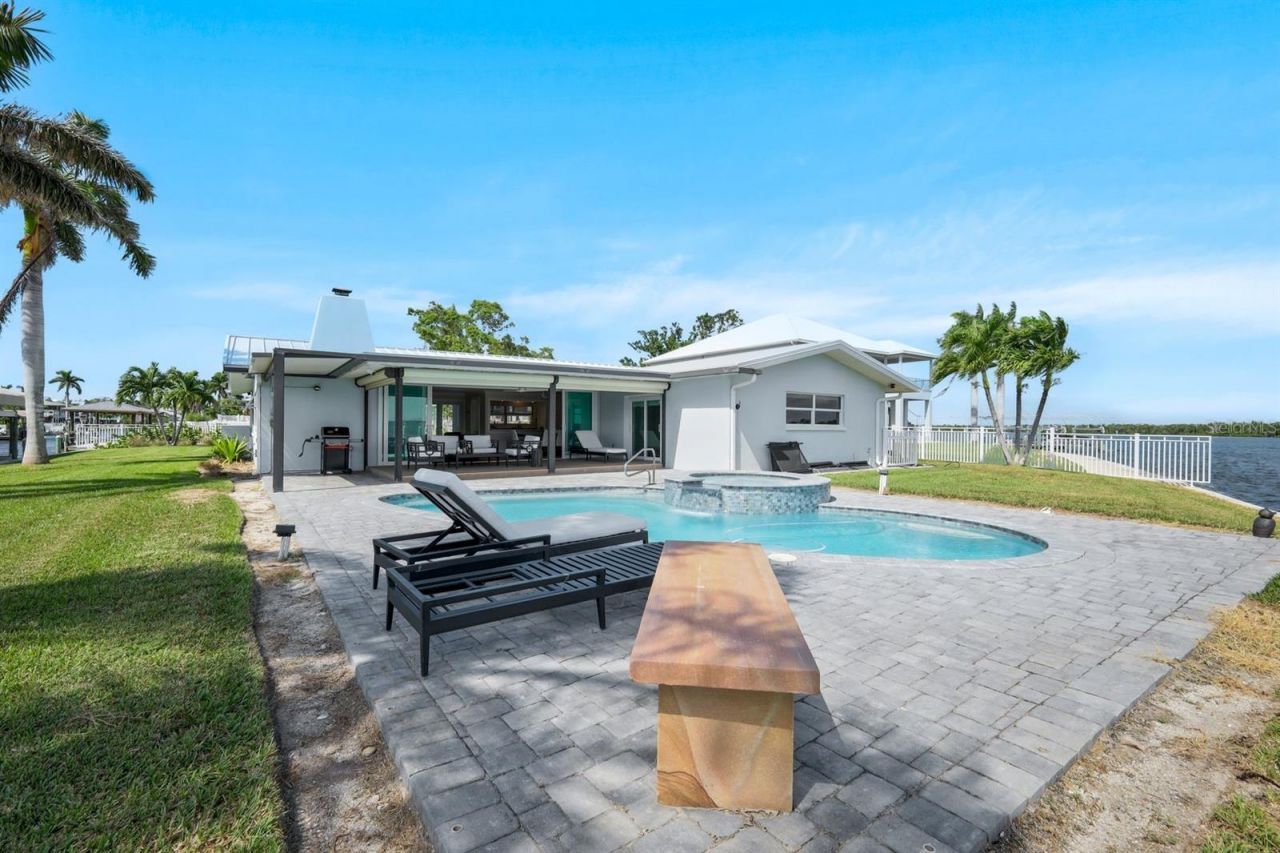 5596 Avenida Pescadora, Fort Myers Beach, FL 33931 Photo