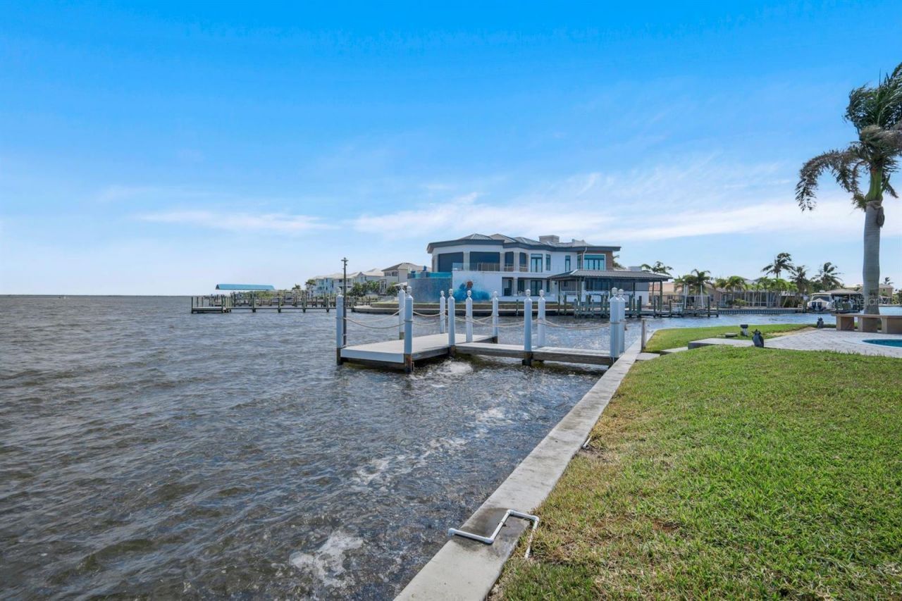 5596 Avenida Pescadora, Fort Myers Beach, FL 33931 Photo