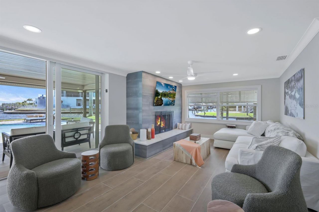 5596 Avenida Pescadora, Fort Myers Beach, FL 33931 Photo