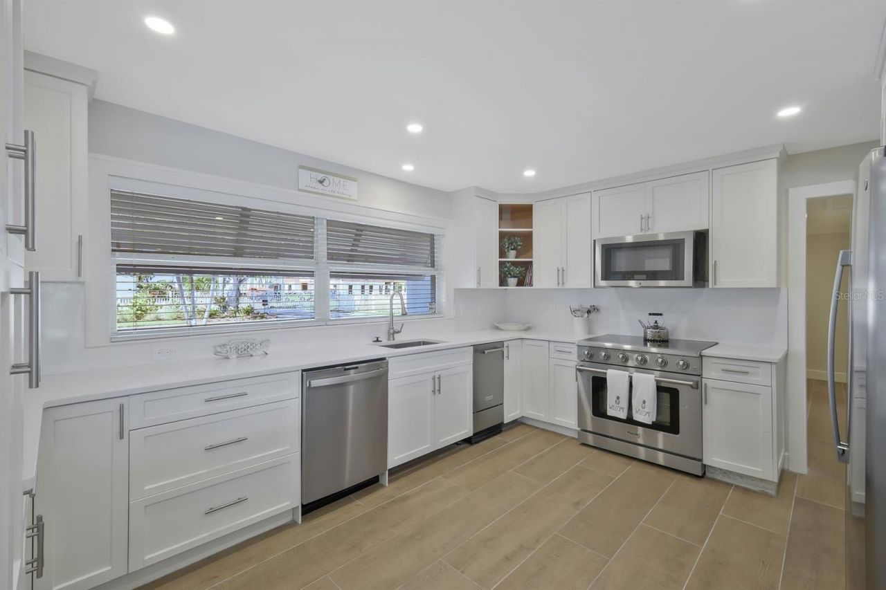 5596 Avenida Pescadora, Fort Myers Beach, FL 33931 Photo