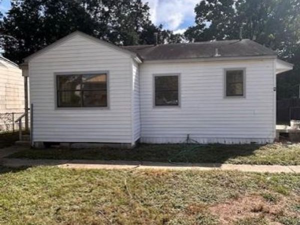 2761 Waggoner Avenue, Shreveport, LA 71108