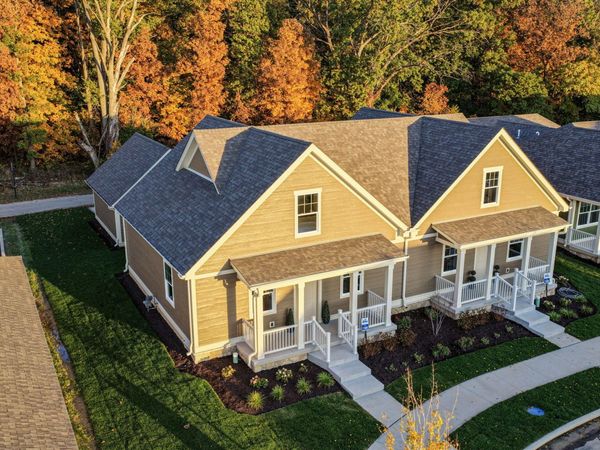 1183 Harbor Way, Chesterton, IN 46304