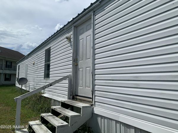 925 S Alvin Street , New Iberia, LA 70560