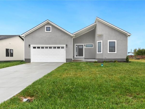 149 S Linn Valley Drive, Linn Valley, KS 66040