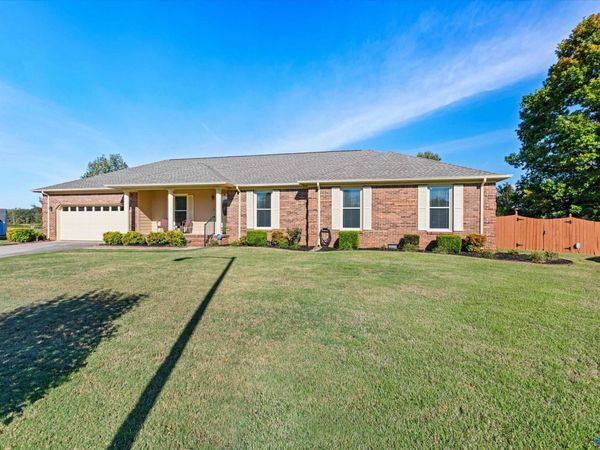 13300 Hyde Park SW, Huntsville, AL 35803