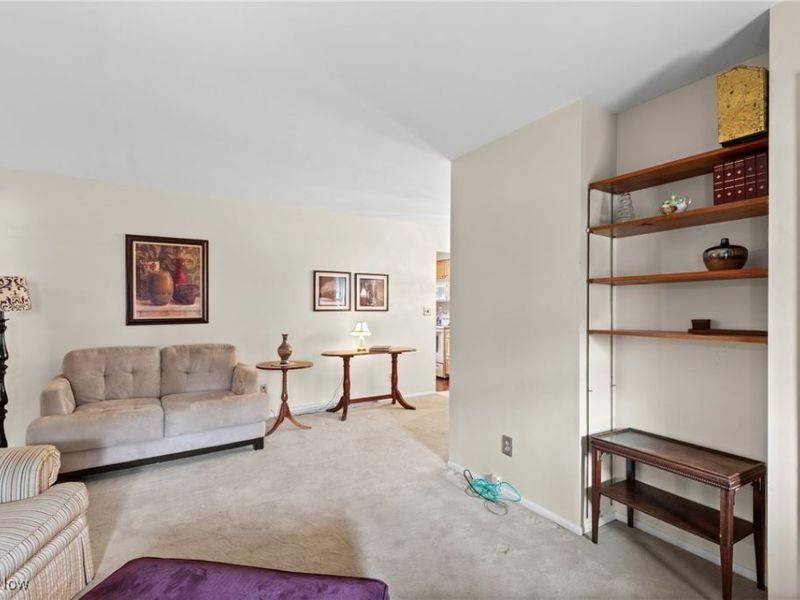 308 Whitely Street, Bridgeport, OH 43912 Photo 8