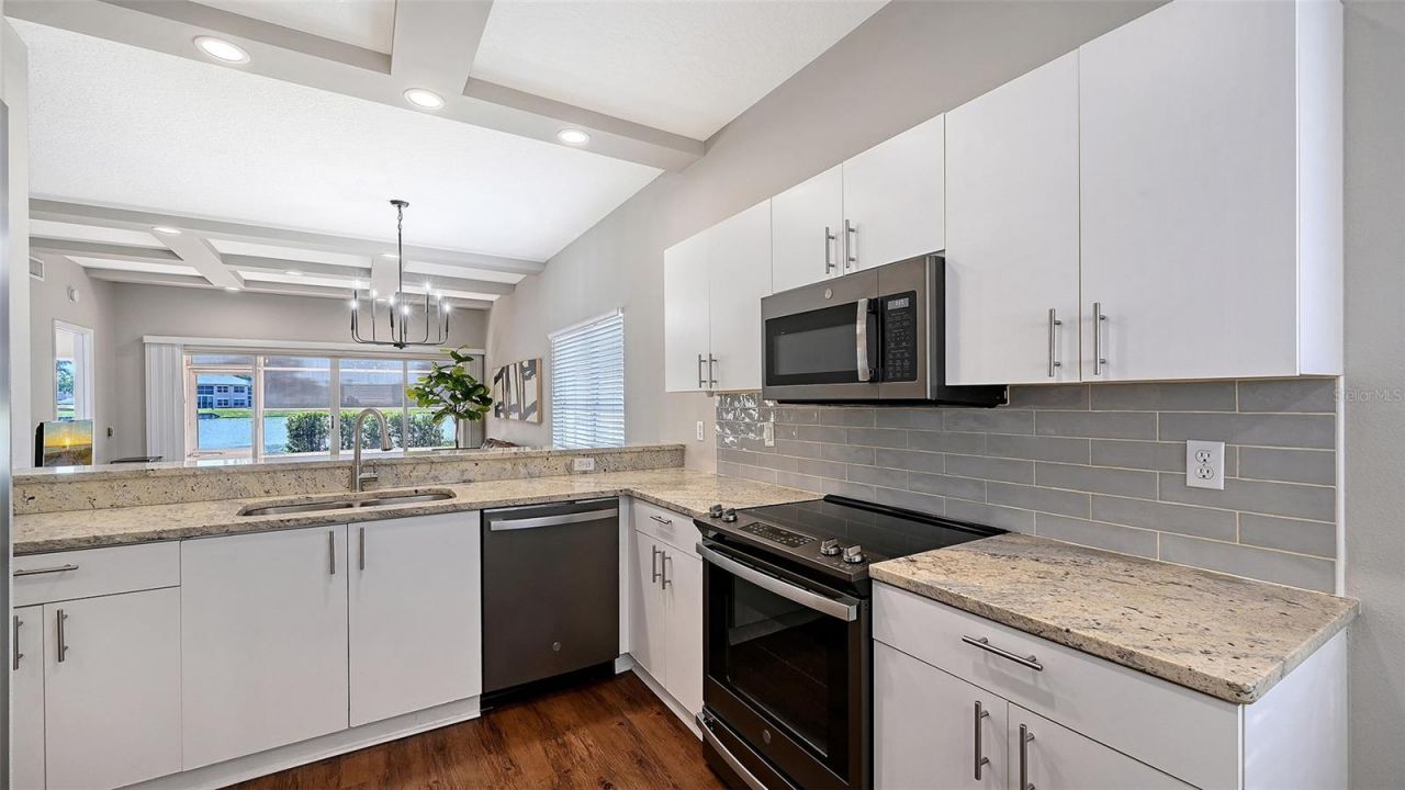 4207 Caddie Drive E, Unit 104, Bradenton, FL 34203 Photo