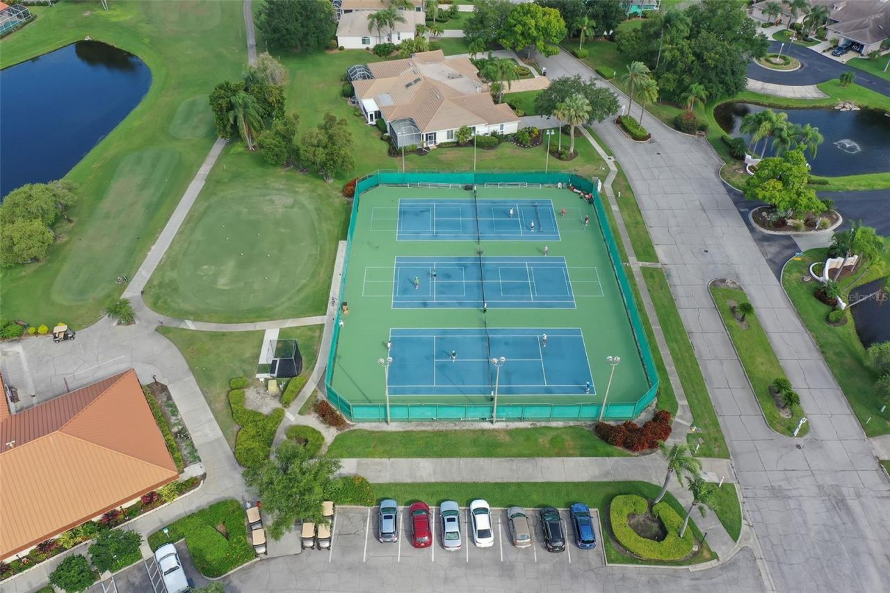 4207 Caddie Drive E, Unit 104, Bradenton, FL 34203 Photo