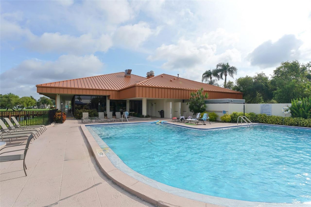 4207 Caddie Drive E, Unit 104, Bradenton, FL 34203 Photo