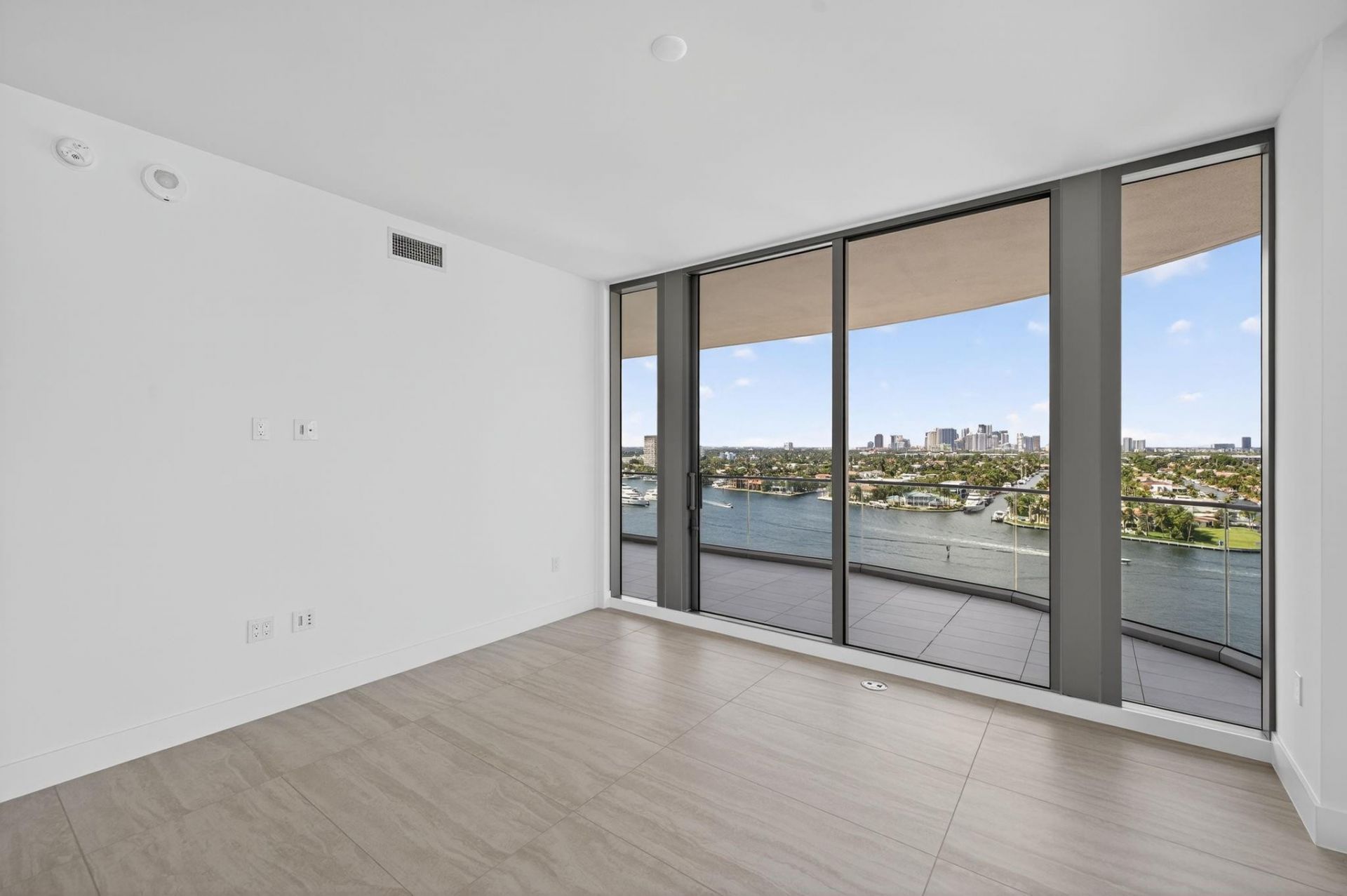 153 N Seabreeze Boulevard, Unit 1004-S, Fort Lauderdale, FL 33304 Photo