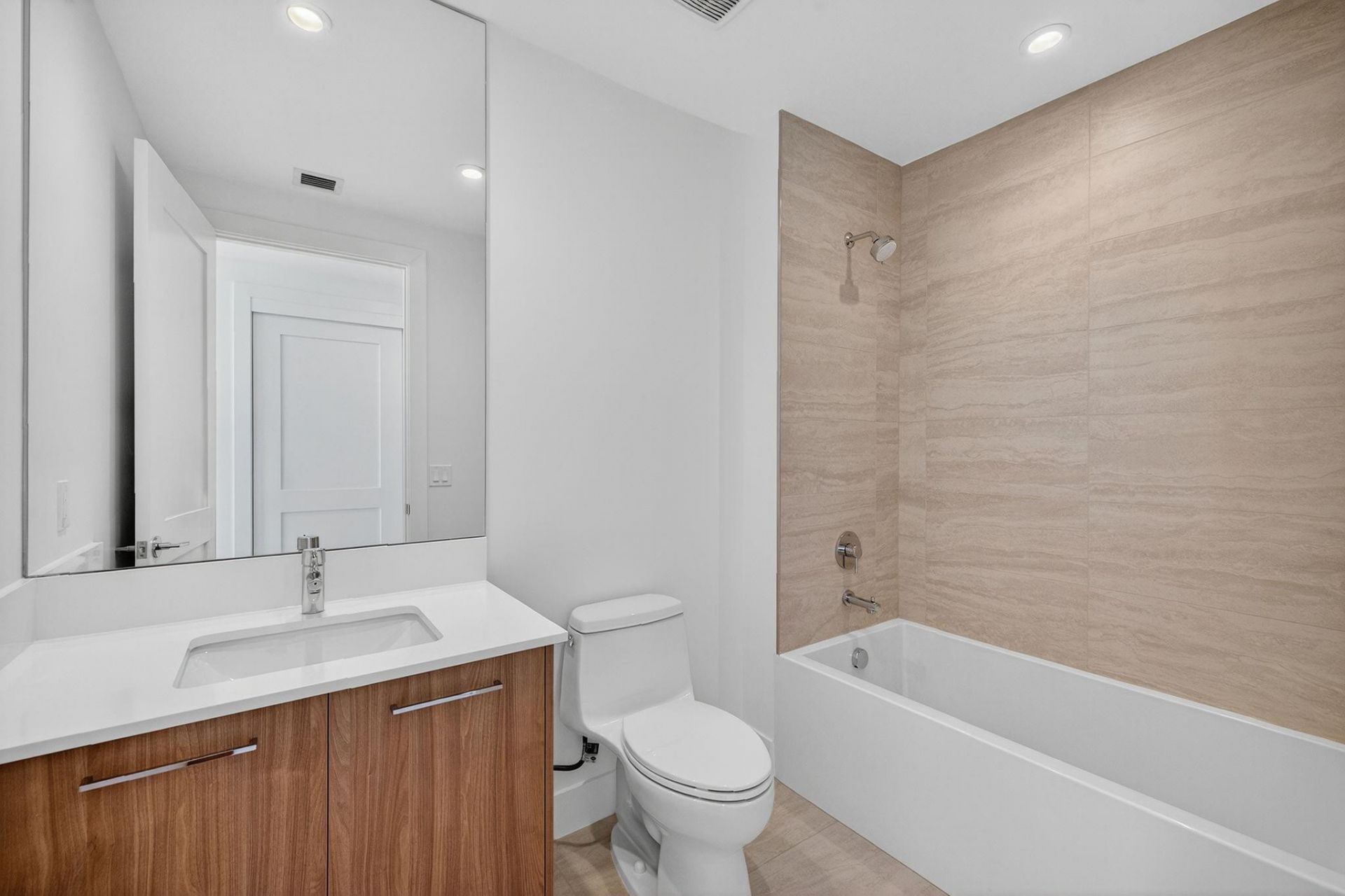 153 N Seabreeze Boulevard, Unit 1004-S, Fort Lauderdale, FL 33304 Photo