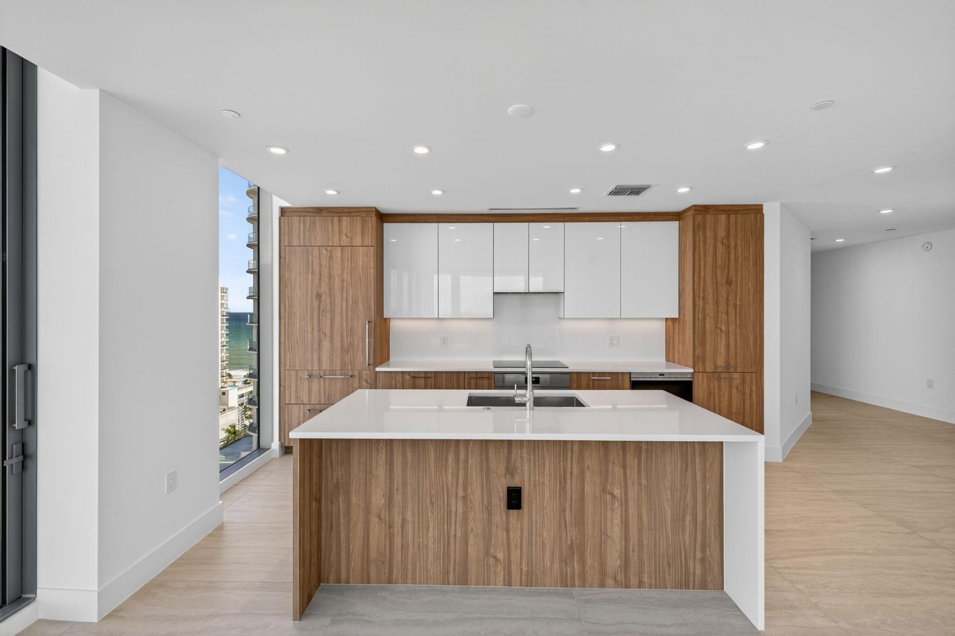 153 N Seabreeze Boulevard, Unit 1004-S, Fort Lauderdale, FL 33304 Photo