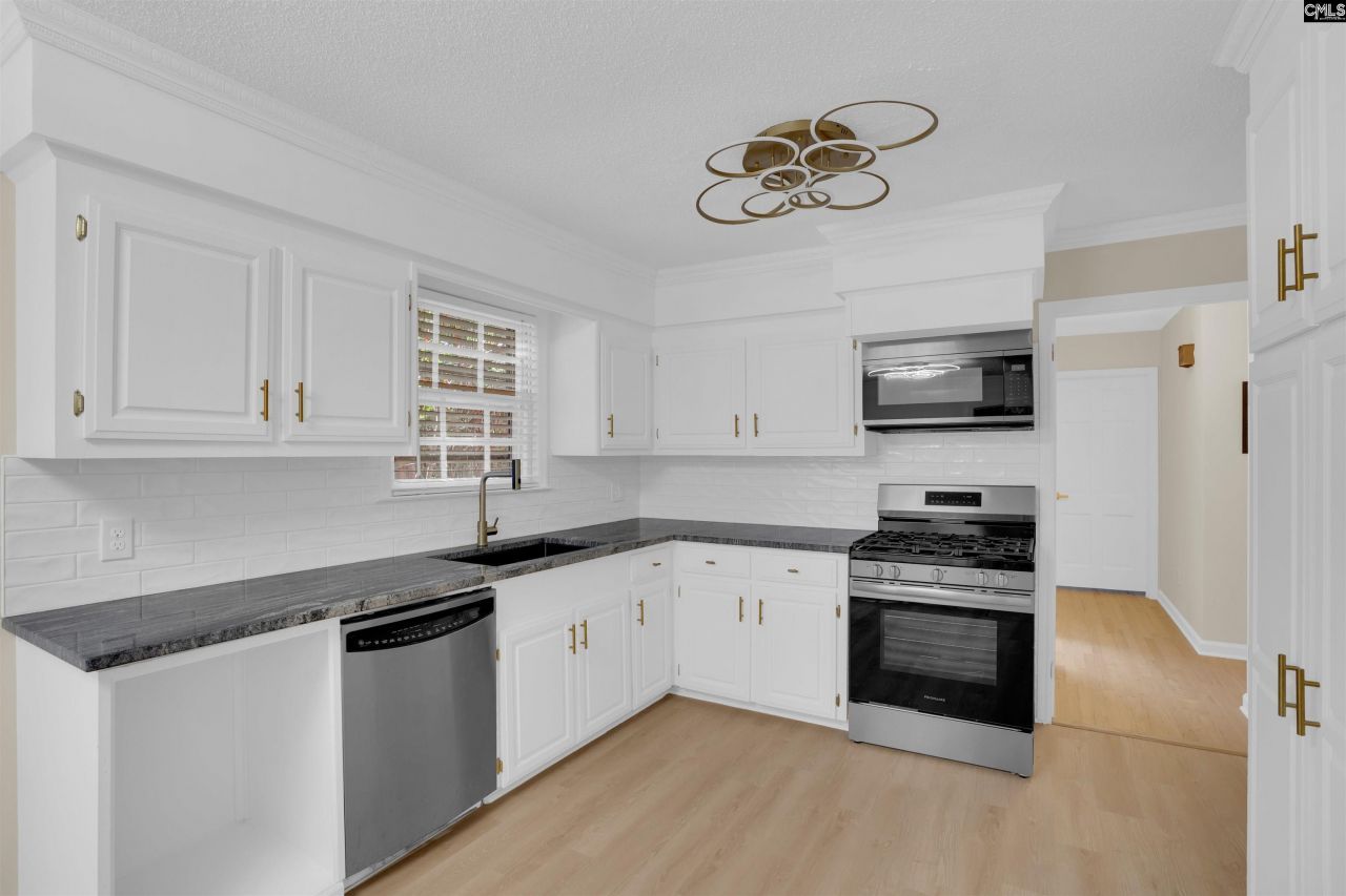 3524 Overcreek Road Photo 8